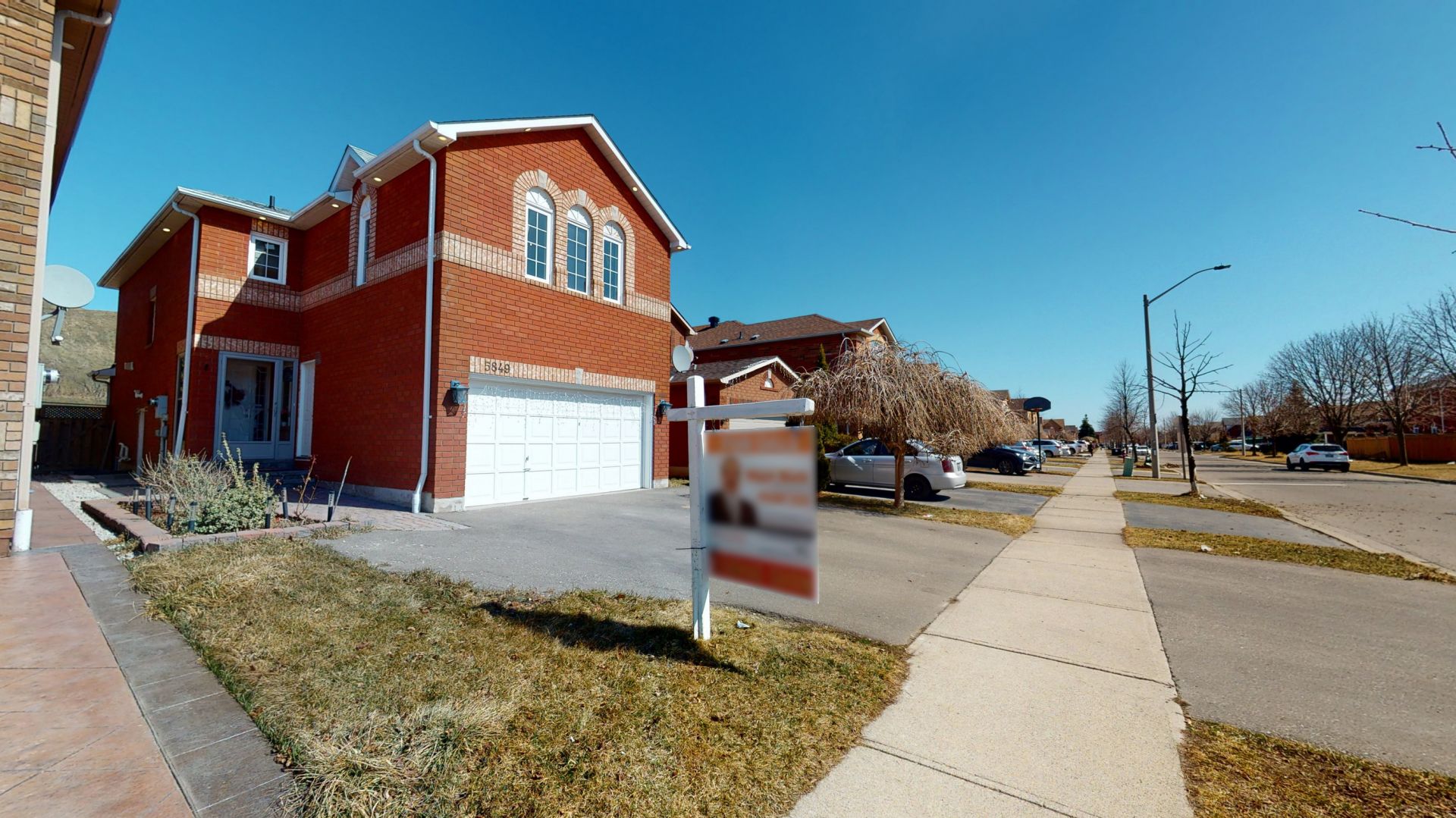 58495849 Sidmouth Street, Mississauga